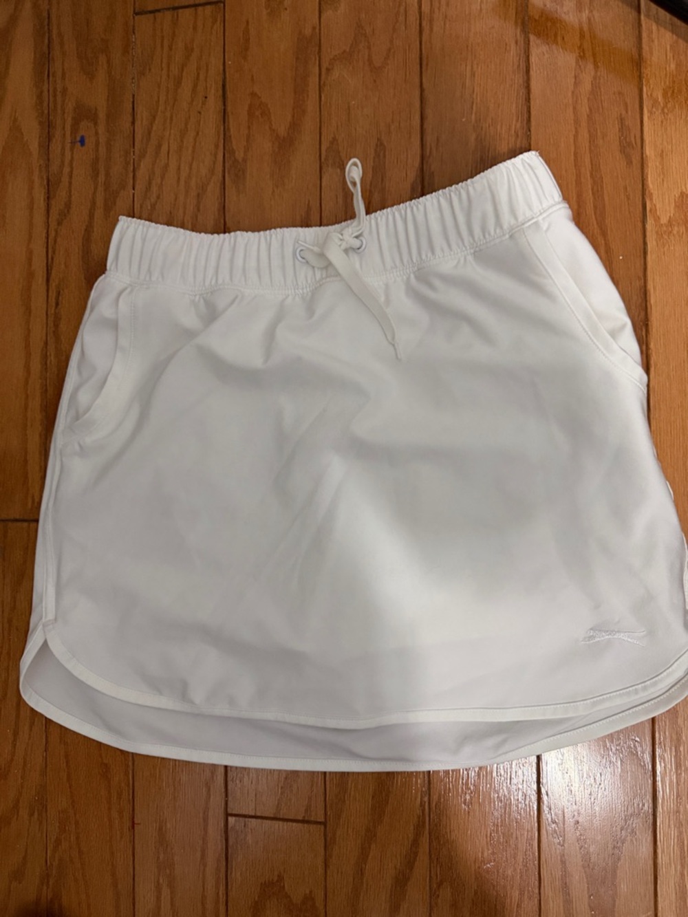 White Athletic Skort with Elastic Waist size small
